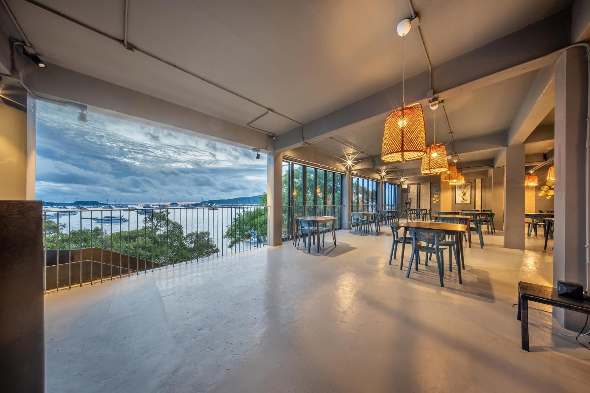 Shin Arch39 Phuket Beach Front - Sha Plus Chalong Eksteriør bilde