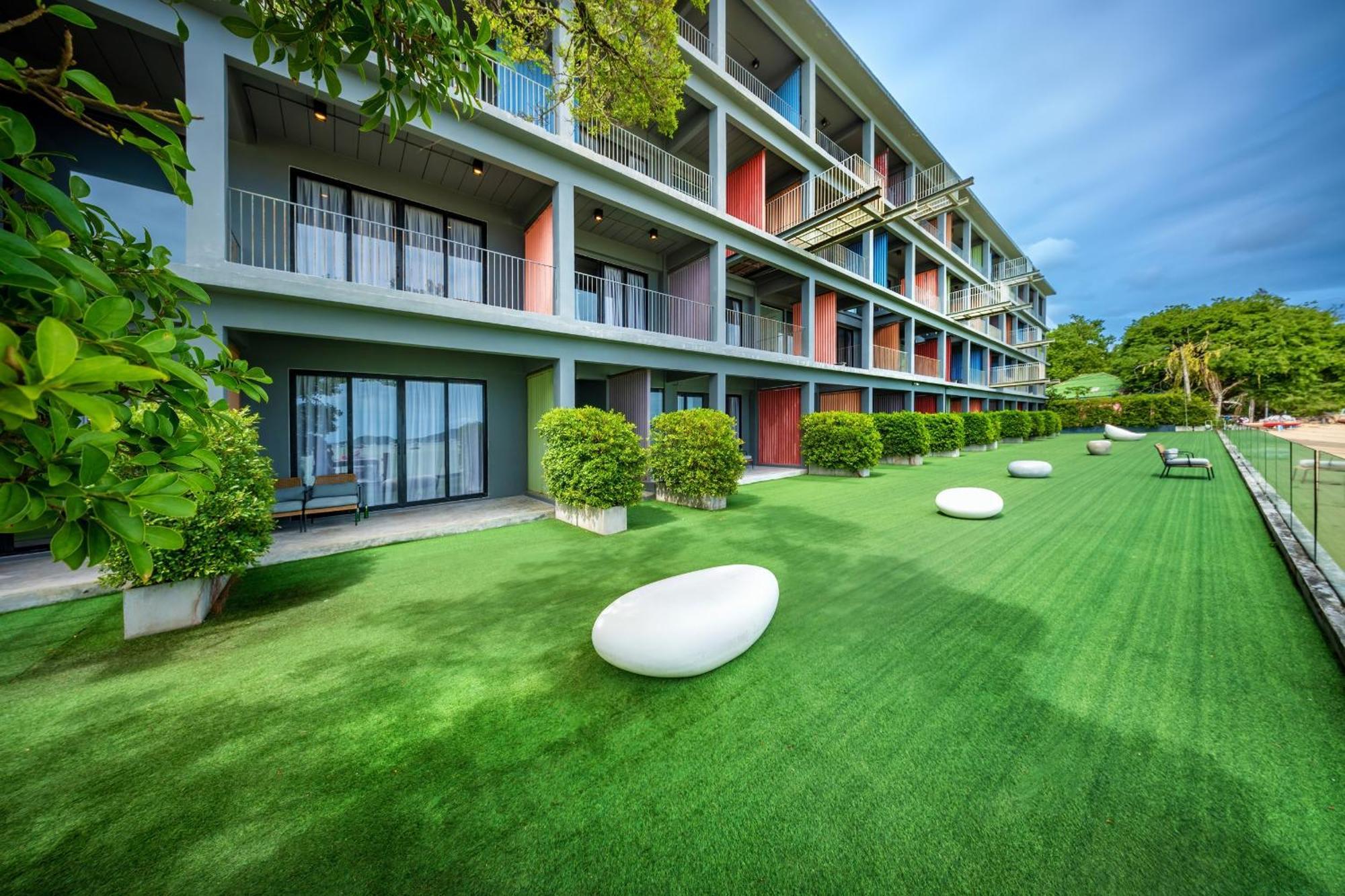 Shin Arch39 Phuket Beach Front - Sha Plus Chalong Eksteriør bilde