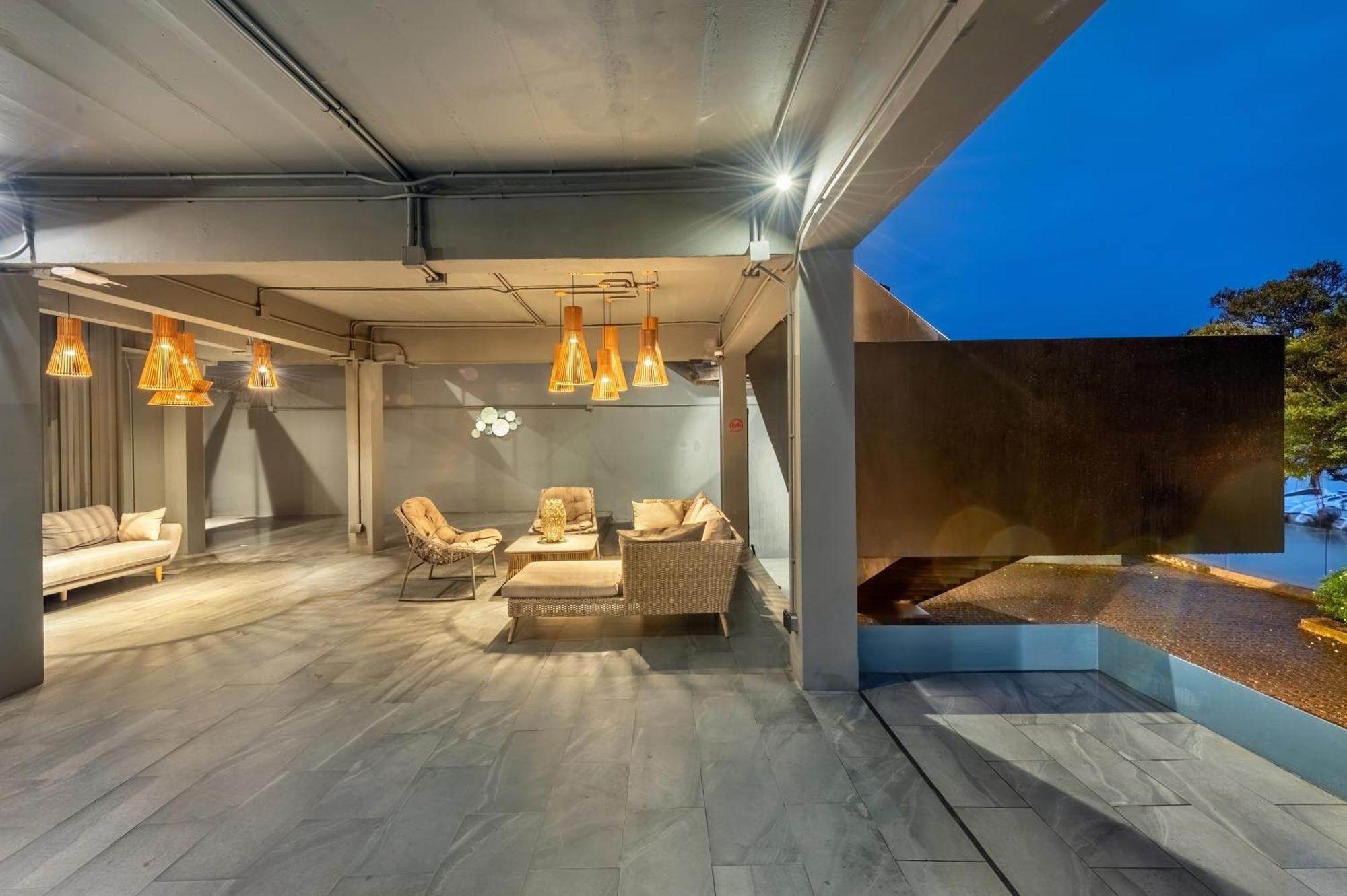 Shin Arch39 Phuket Beach Front - Sha Plus Chalong Eksteriør bilde