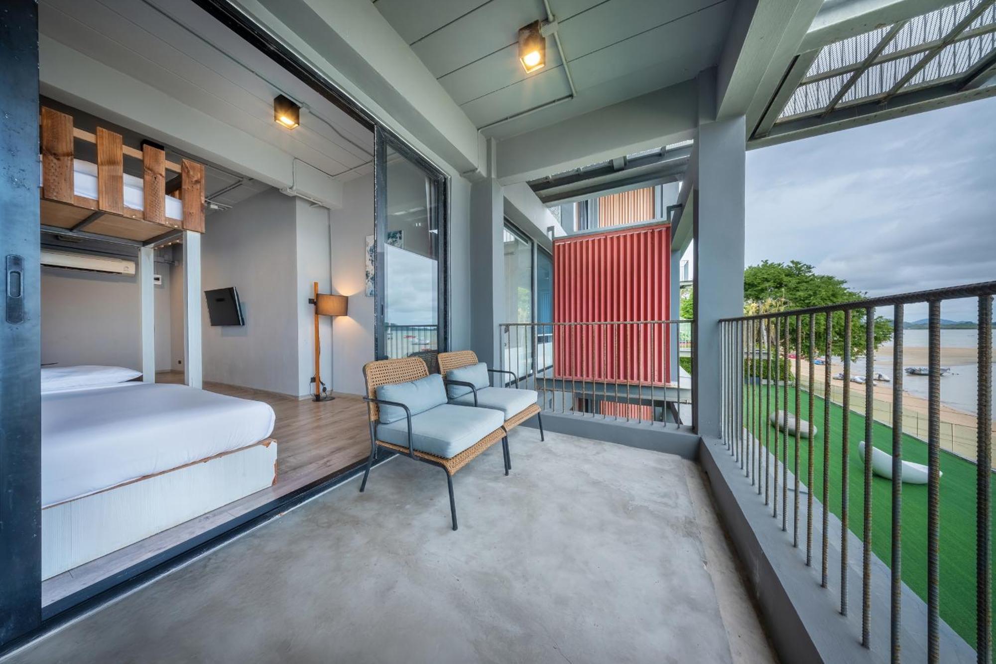 Shin Arch39 Phuket Beach Front - Sha Plus Chalong Eksteriør bilde