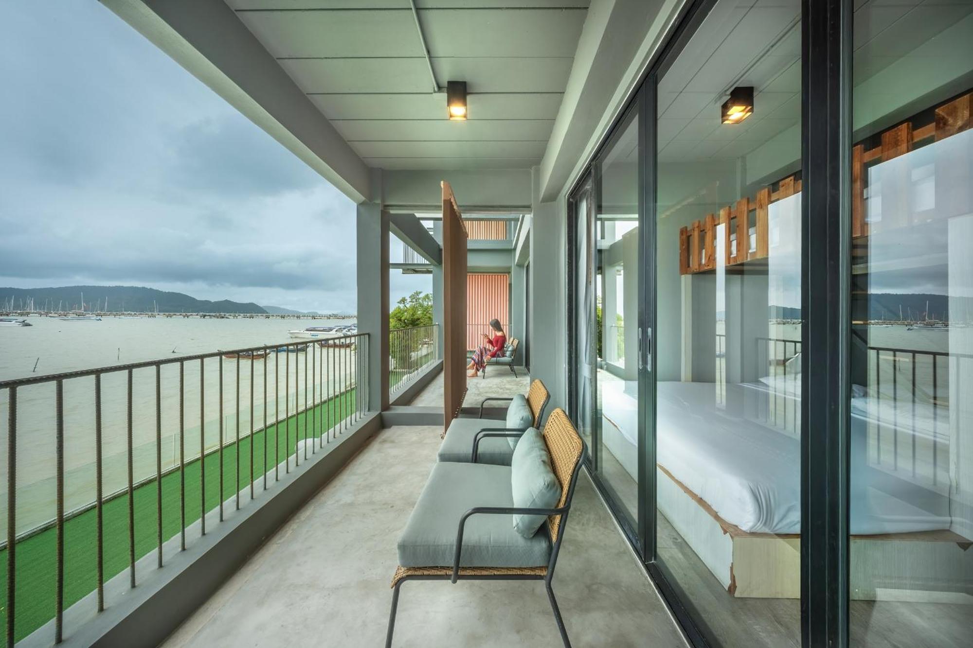 Shin Arch39 Phuket Beach Front - Sha Plus Chalong Eksteriør bilde