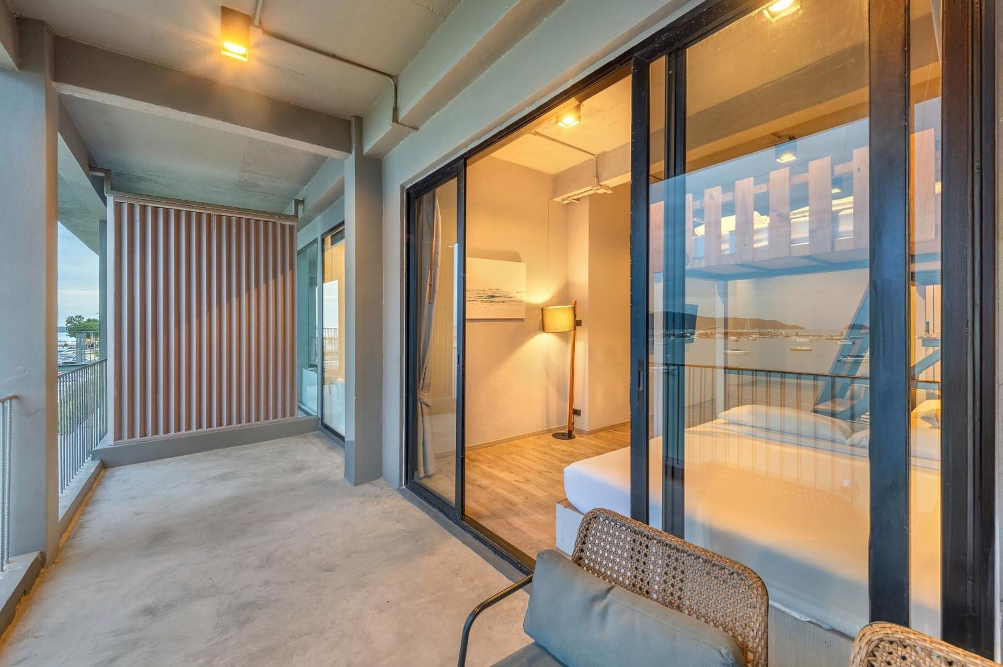 Shin Arch39 Phuket Beach Front - Sha Plus Chalong Eksteriør bilde