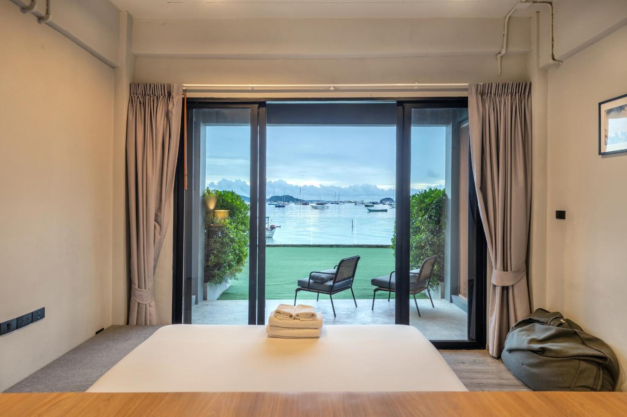 Shin Arch39 Phuket Beach Front - Sha Plus Chalong Eksteriør bilde