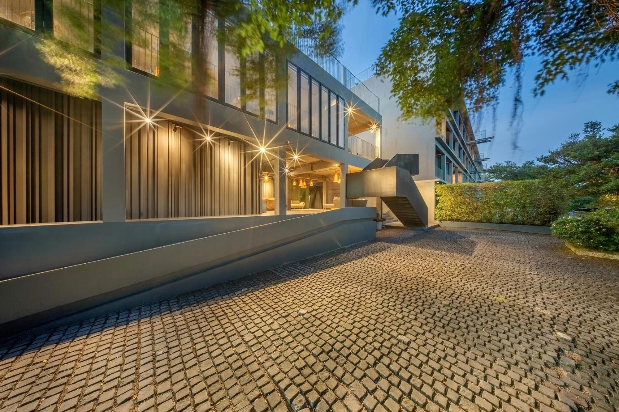 Shin Arch39 Phuket Beach Front - Sha Plus Chalong Eksteriør bilde